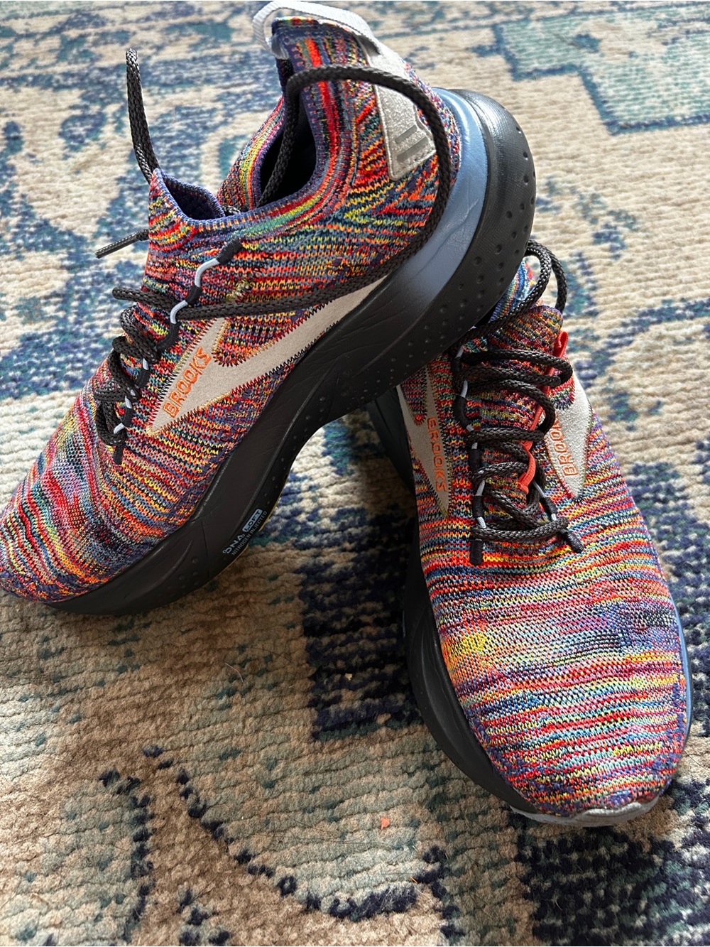 Brooks Glycerin 21 StealthFit Women’s size 8 B Multicolor Knit Running Shoes